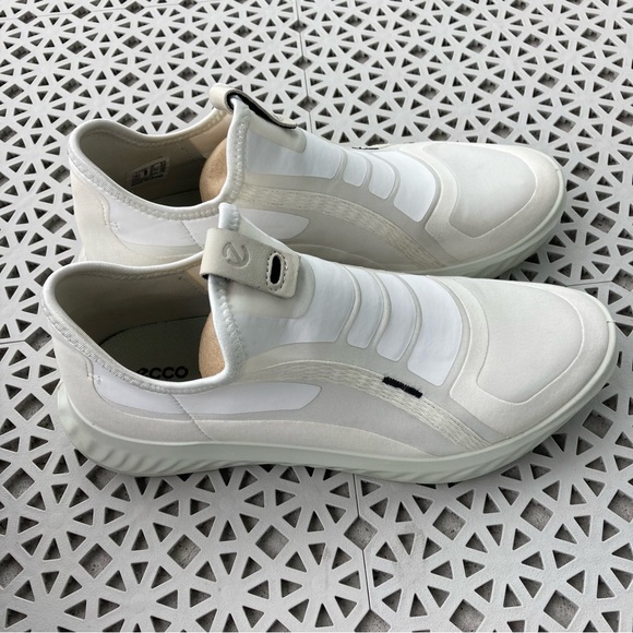 ECCO ATH-1FW WOMEN'S SLIP-ON SNEAKER - Picture 6 of 10